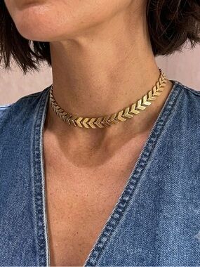 Leaves Choker 18k Gold Plated BEST SELLER